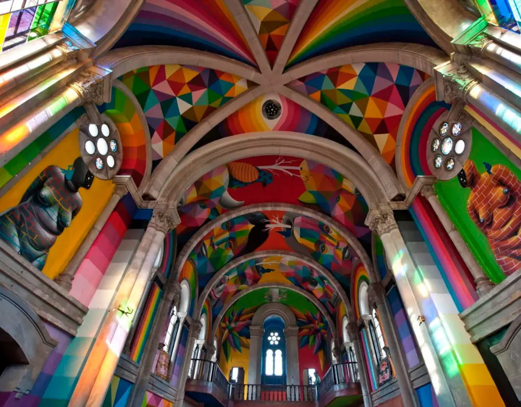 Okuda San Miguel - Kaos temple